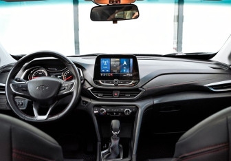 Подержанный автомобиль Chevrolet Orlando 2020 года (17 фото)