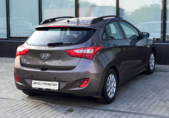 Подержанный автомобиль Hyundai i30 Hatchback 2014 года (5 фото)