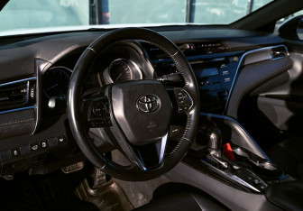 Подержанный автомобиль Toyota Camry Sedan 2020 года (10 фото)