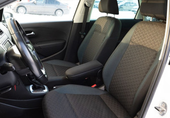 Подержанный автомобиль Volkswagen Polo Sedan 2019 года (9 фото)