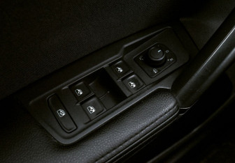 Подержанный автомобиль Volkswagen Tiguan 2021 года (16 фото)