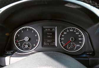 Подержанный автомобиль Volkswagen Tiguan 2013 года (9 фото)