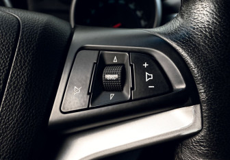 Подержанный автомобиль Chevrolet Cruze Hatchback 2012 года (13 фото)