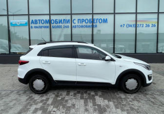 Подержанный автомобиль Kia Rio Hatchback 2019 года (6 фото)