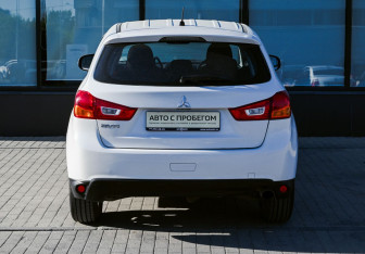Подержанный автомобиль Mitsubishi RVR Suv 2013 года (4 фото)