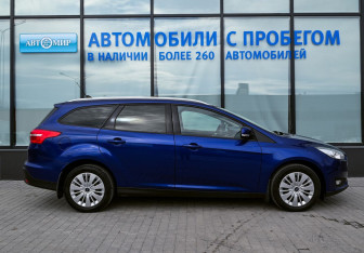 Подержанный автомобиль Ford Focus Wagon 2018 года (6 фото)
