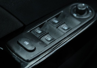 Подержанный автомобиль Renault Kaptur 2016 года (11 фото)