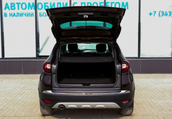 Подержанный автомобиль Renault Kaptur 2020 года (20 фото)