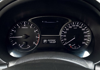 Подержанный автомобиль Nissan Teana 2014 года (9 фото)