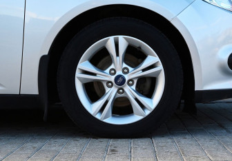 Подержанный автомобиль Ford Focus Hatchback 2011 года (22 фото)
