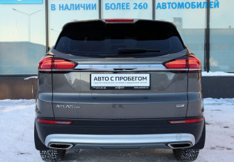 Подержанный автомобиль Geely Atlas Pro 2022 года (4 фото)