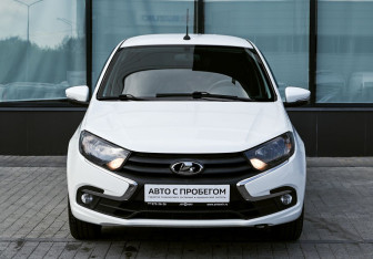 Подержанный автомобиль LADA (ВАЗ) Granta Hatchback 2019 года (8 фото)