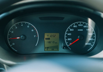 Подержанный автомобиль LADA (ВАЗ) Granta Sedan 2016 года (15 фото)