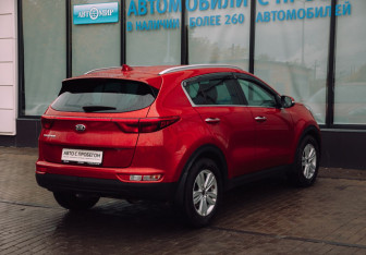 Подержанный автомобиль Kia Sportage 2018 года (5 фото)