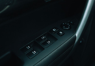 Подержанный автомобиль Kia Sorento 2012 года (13 фото)