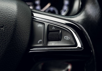 Подержанный автомобиль Skoda Rapid Liftback 2017 года (13 фото)