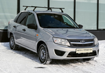 Подержанный автомобиль LADA (ВАЗ) Granta Sedan 2017 года (7 фото)