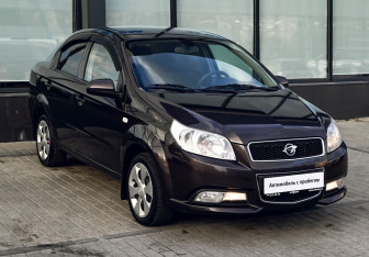 Подержанный автомобиль Ravon Nexia R3 2017 года (7 фото)