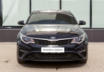 Подержанный автомобиль Kia Optima Sedan 2019 года (8 фото)