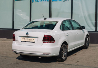 Подержанный автомобиль Volkswagen Polo Sedan 2019 года (5 фото)