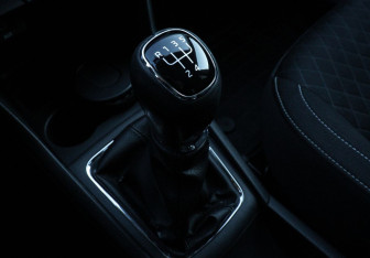 Подержанный автомобиль Skoda Rapid Liftback 2016 года (15 фото)