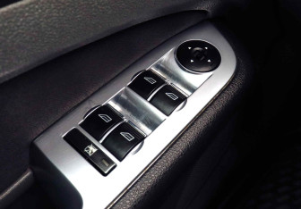 Подержанный автомобиль Ford Focus Sedan 2008 года (12 фото)