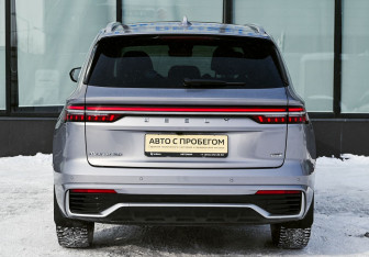 Подержанный автомобиль Geely Monjaro 2023 года (4 фото)