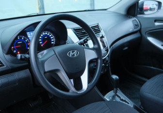 Подержанный автомобиль Hyundai Solaris Sedan 2014 года (9 фото)