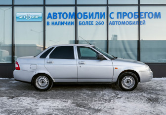 Подержанный автомобиль LADA (ВАЗ) Priora Sedan 2014 года (6 фото)