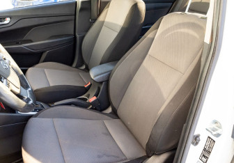 Подержанный автомобиль Hyundai Solaris Sedan 2017 года (18 фото)