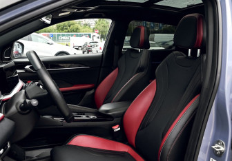 Подержанный автомобиль Geely Coolray 2023 года (18 фото)