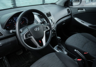 Подержанный автомобиль Hyundai Solaris Hatchback 2016 года (9 фото)