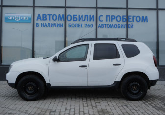 Подержанный автомобиль Renault Duster 2018 года (2 фото)