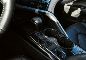 Подержанный автомобиль Toyota Camry Sedan 2020 года (16 фото)