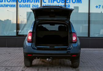 Подержанный автомобиль Renault Duster 2015 года (18 фото)