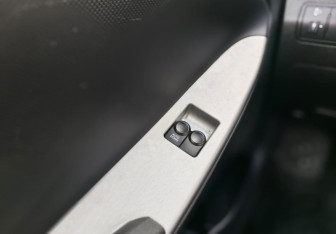 Подержанный автомобиль Hyundai Solaris Sedan 2011 года (15 фото)