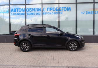 Подержанный автомобиль Kia Rio Hatchback 2017 года (6 фото)