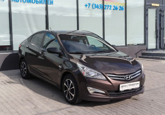 Подержанный автомобиль Hyundai Solaris Sedan 2015 года (7 фото)