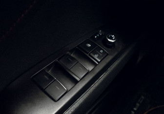 Подержанный автомобиль Toyota Camry Sedan 2021 года (12 фото)