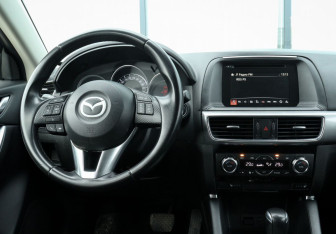 Подержанный автомобиль Mazda CX-5 2016 года (10 фото)