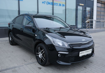 Подержанный автомобиль Kia Rio Sedan 2017 года (7 фото)