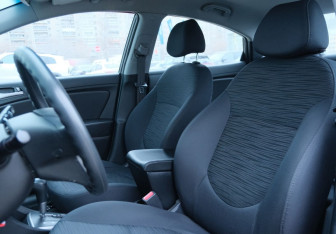 Подержанный автомобиль Hyundai Solaris Sedan 2014 года (16 фото)