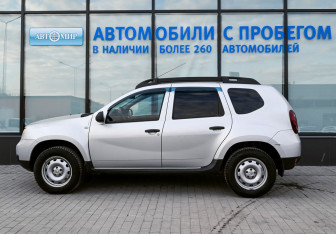 Подержанный автомобиль Renault Duster 2018 года (2 фото)