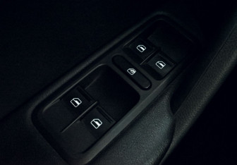Подержанный автомобиль Skoda Yeti 2017 года (12 фото)