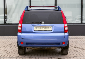 Подержанный автомобиль Honda HR-V 2002 года (4 фото)