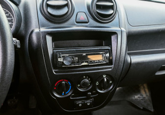 Подержанный автомобиль LADA (ВАЗ) Granta Sedan 2017 года (13 фото)