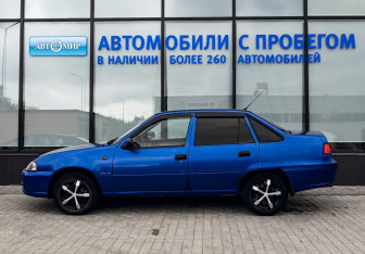 Подержанный автомобиль Daewoo Nexia Sedan 2008 года (2 фото)