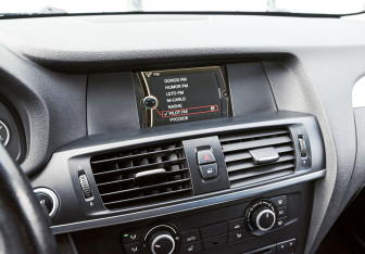 Подержанный автомобиль BMW X3 2014 года (13 фото)