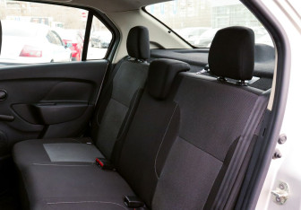 Подержанный автомобиль Renault Logan Sedan 2019 года (15 фото)