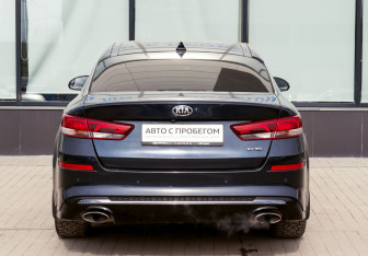 Подержанный автомобиль Kia Optima Sedan 2019 года (4 фото)